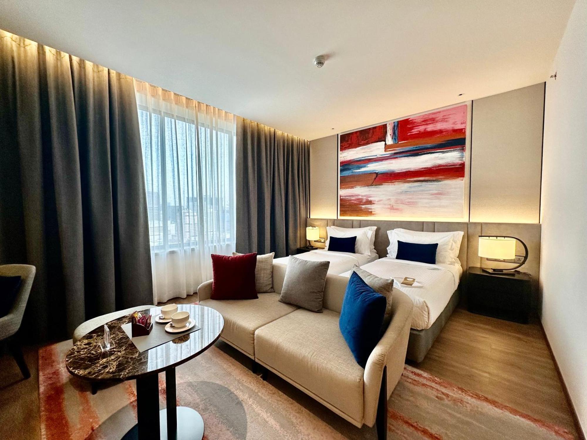 Ascott Embassy Sathorn Bangkok Hotel Bagian luar foto Deluxe Room