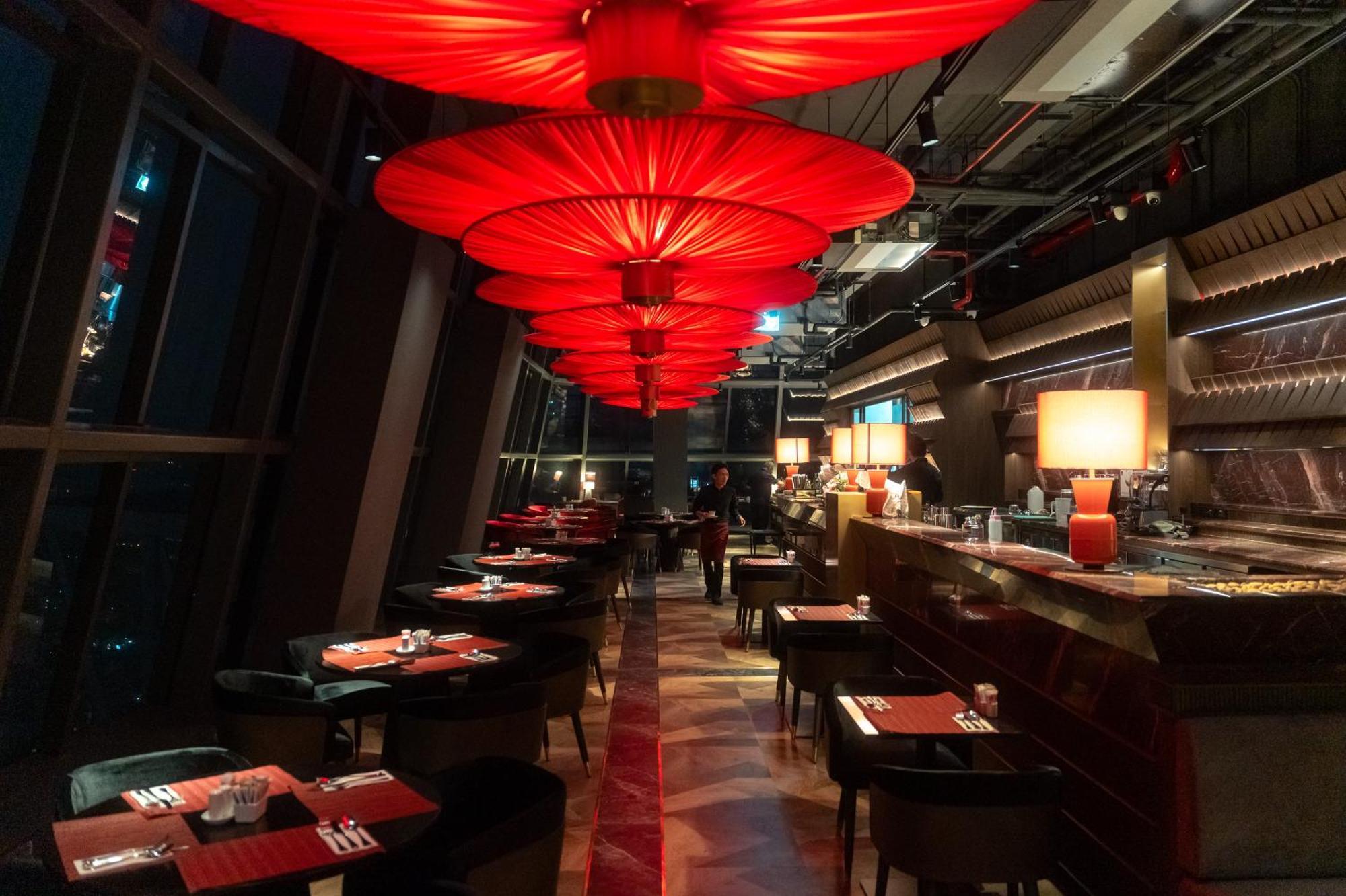 Ascott Embassy Sathorn Bangkok Hotel Bagian luar foto Interior of the restaurant